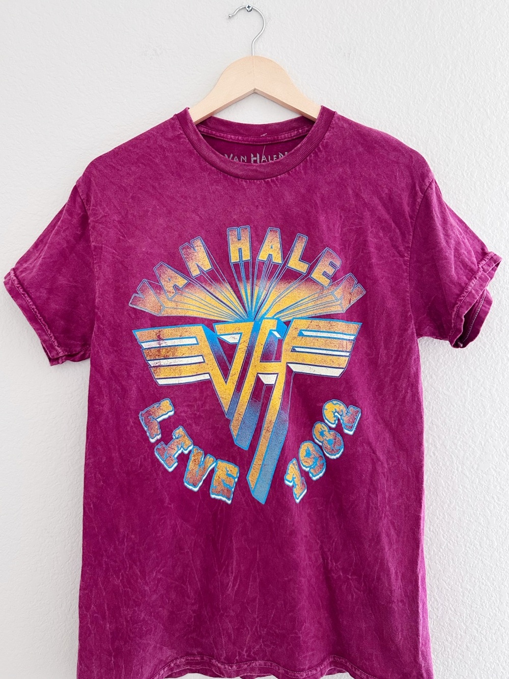 NEW Van Halen Live 1982 Graphic Band Tee - Picture 4 of 6